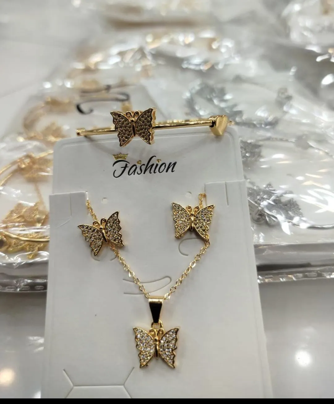 set zaecon with ring braclate famouse design 22352