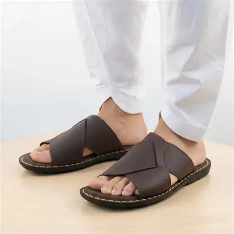 Slippers for Men Summer Breathable Materials
